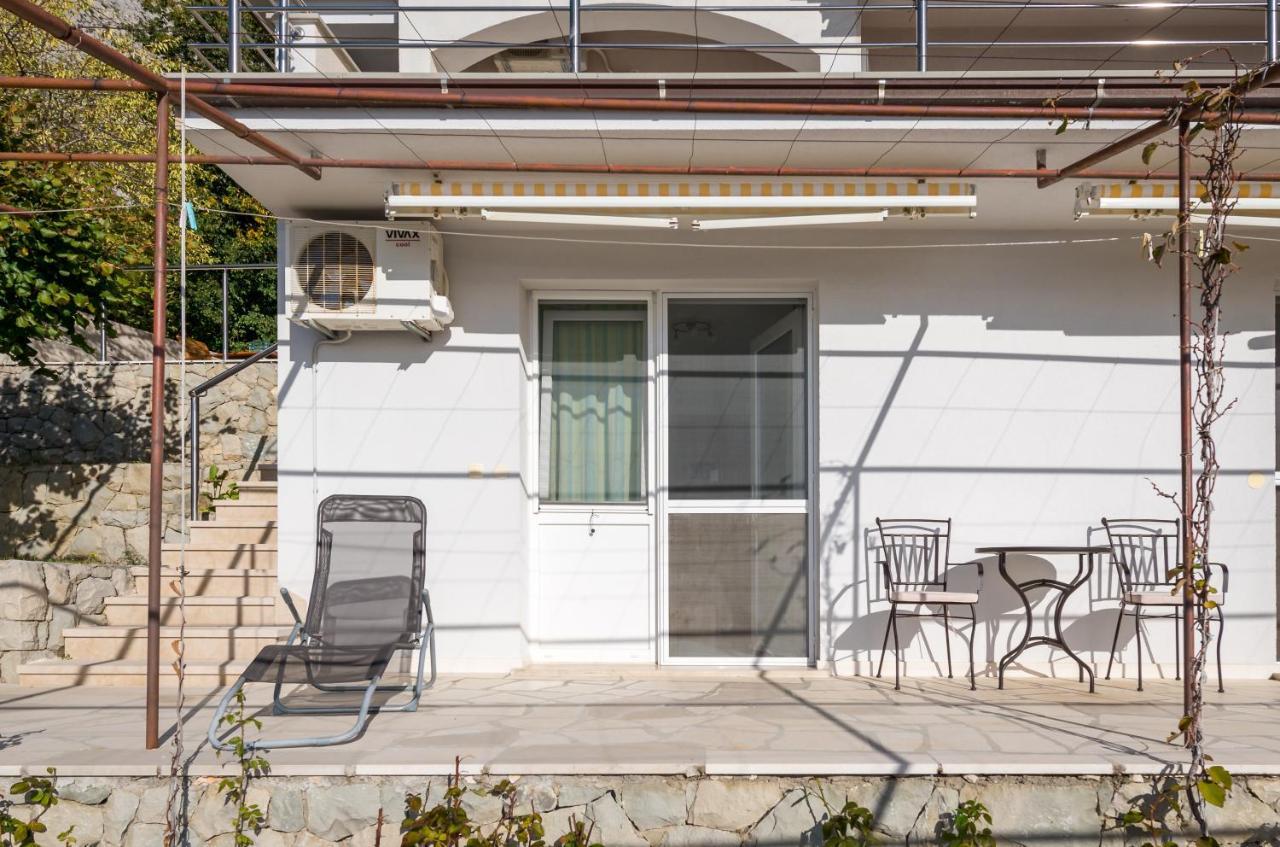 Pikolo Apartments Omis Tice Exterior foto